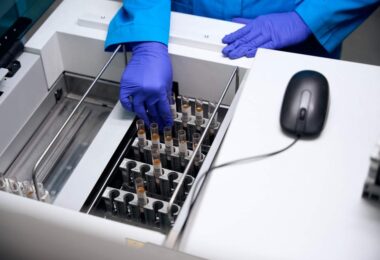 Laboratory handling biological samples for genomic research in Alliance for Genomic Discovery dataset studies